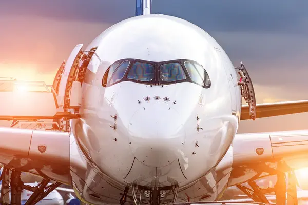 aapsky170300221_s_ba2.jpg